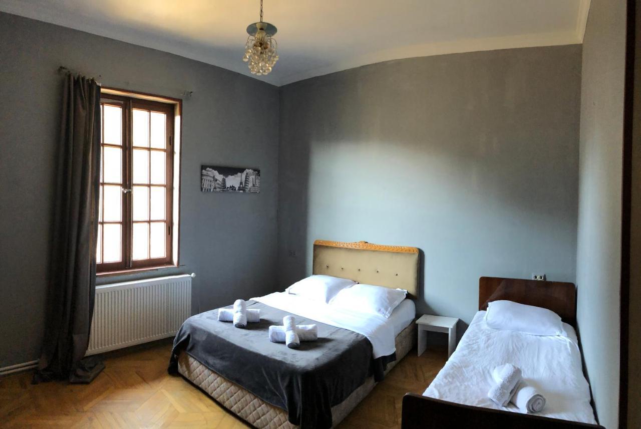 Lucky Family Hotel Tbiliszi Kültér fotó
